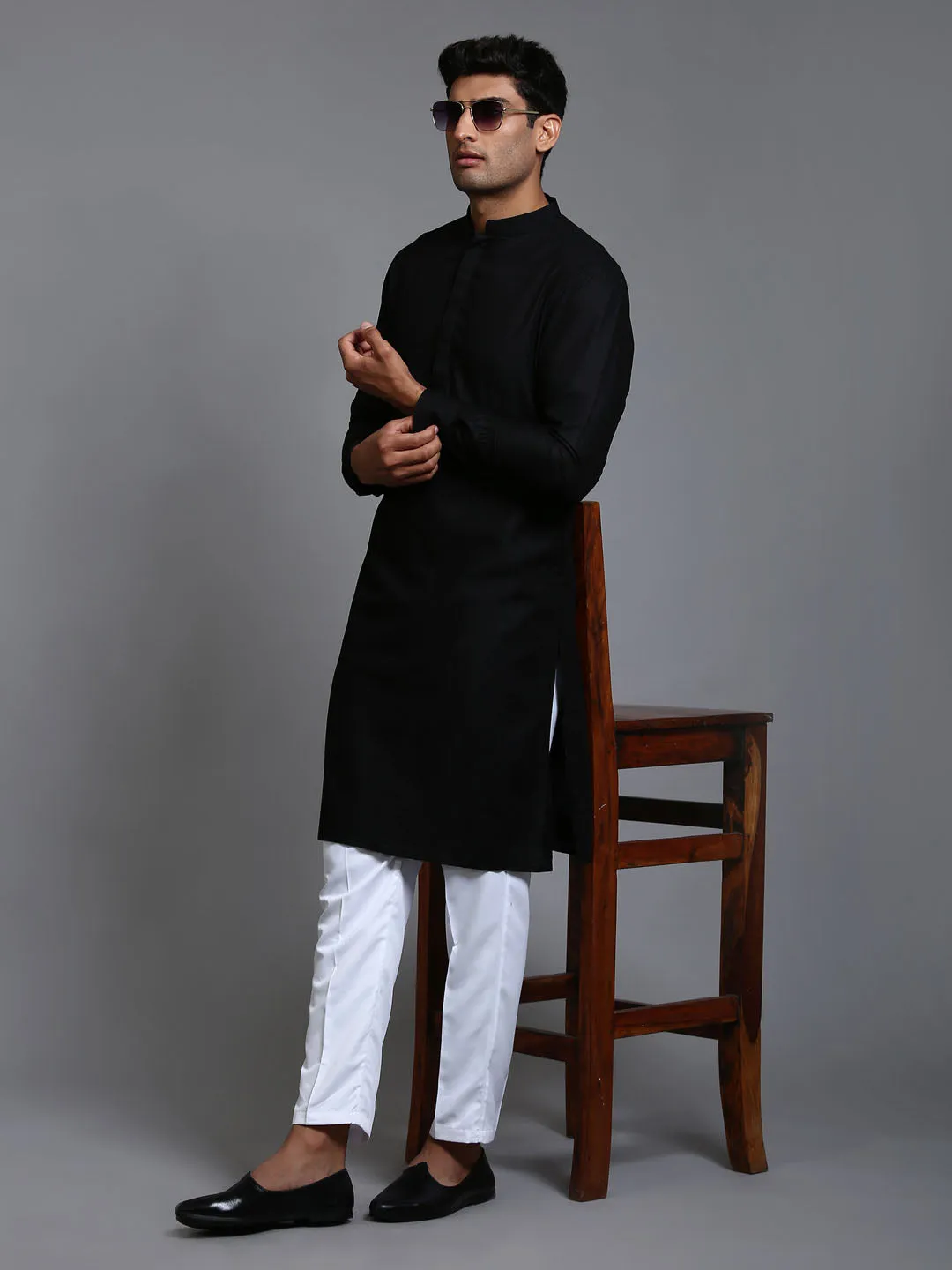 VM BY VASTRAMAY Men's Black Cotton Blend Kurta and White Pant Set