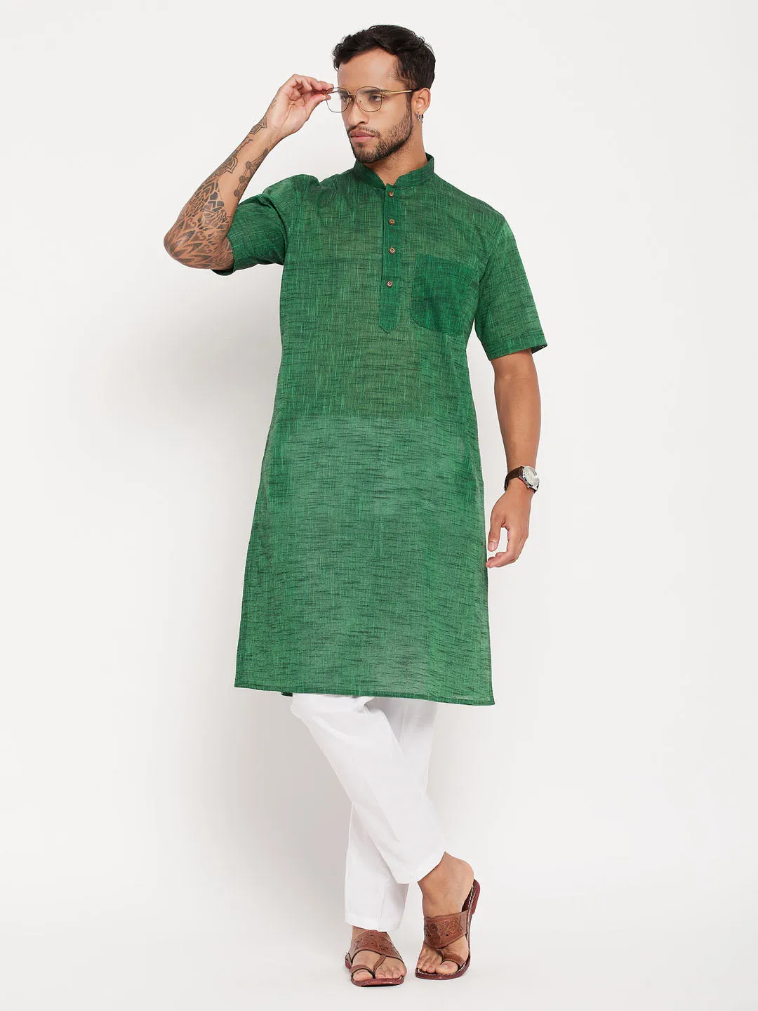 VM By VASTRAMAY Men's Solid Green Pure Cotton Kurta With White Pant Style Pyjama Set