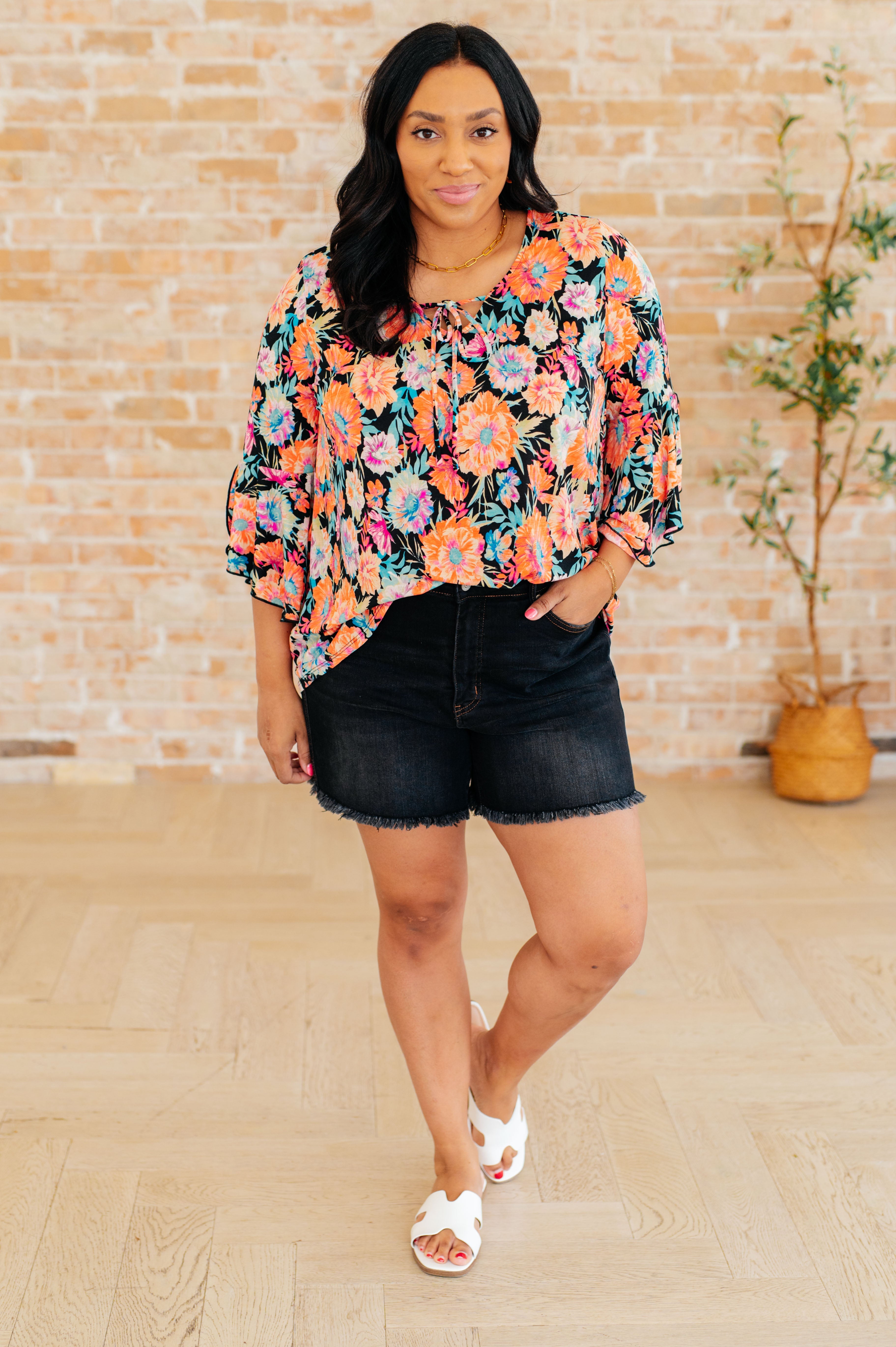 Willow Bell Sleeve Top in Black and Persimmon Floral